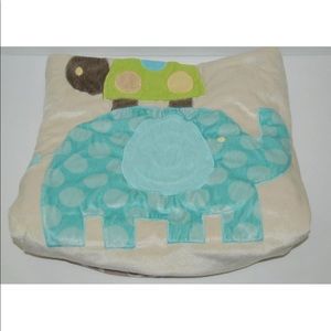 Little Beginnings Elephant Sherpa Blanket Giraffe